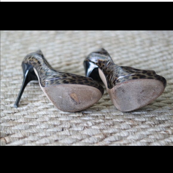 Jimmy Choo | Leopard Print Patent Pumps - Picture 5 of 7